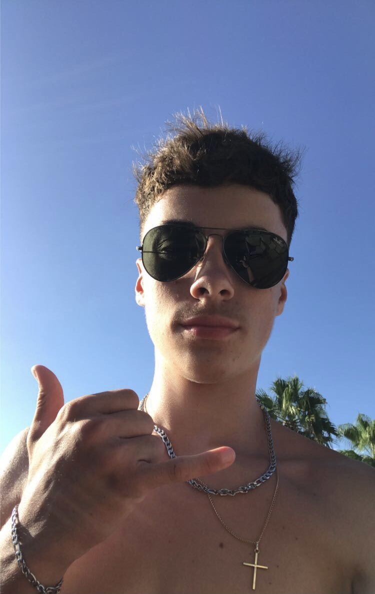 Profil von Giles
